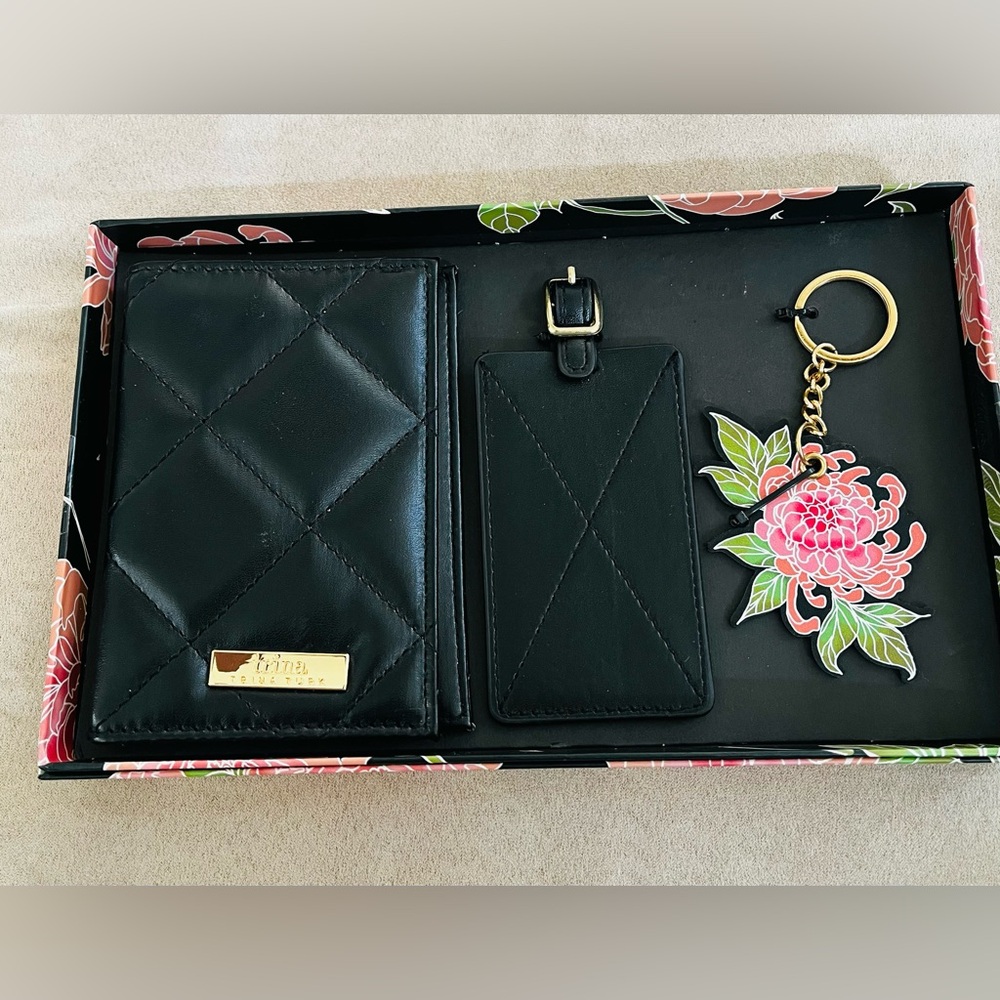 Trina Turk Travel Accessories NIB